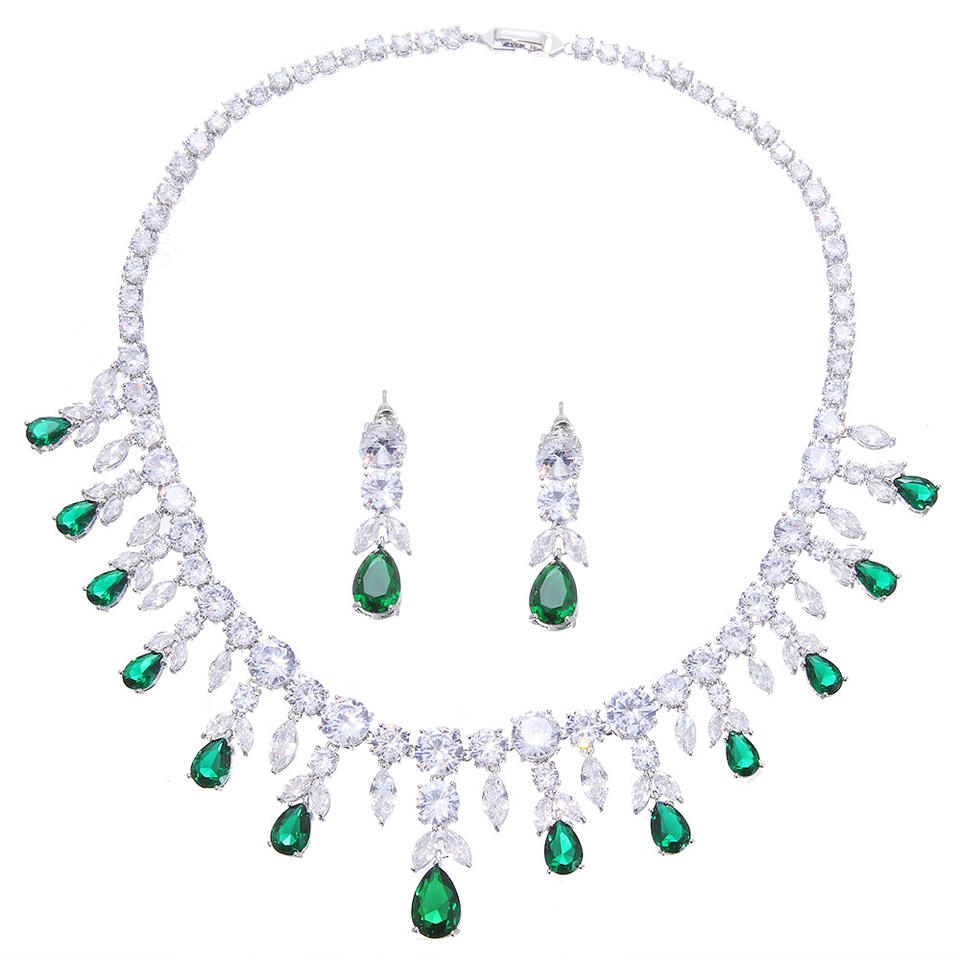 Emerald Leaf Tassel Jewelry Set™