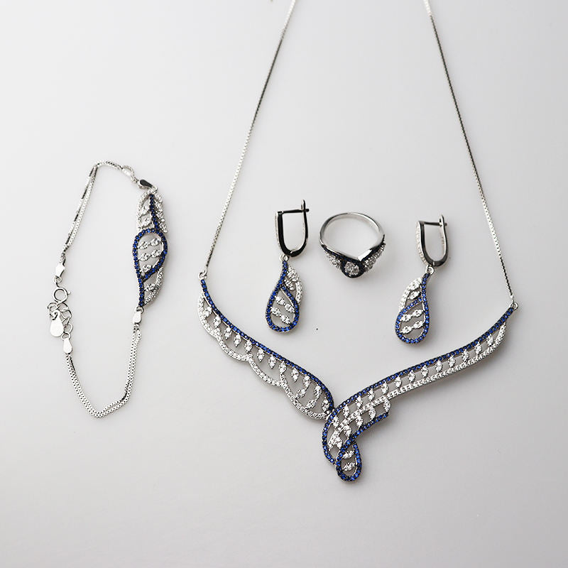 Emerald Elegance Jewelry Set™